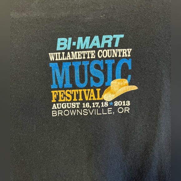 Brad paisley extra large T-shirt. Preowned good condition. - Picture 2 of 4